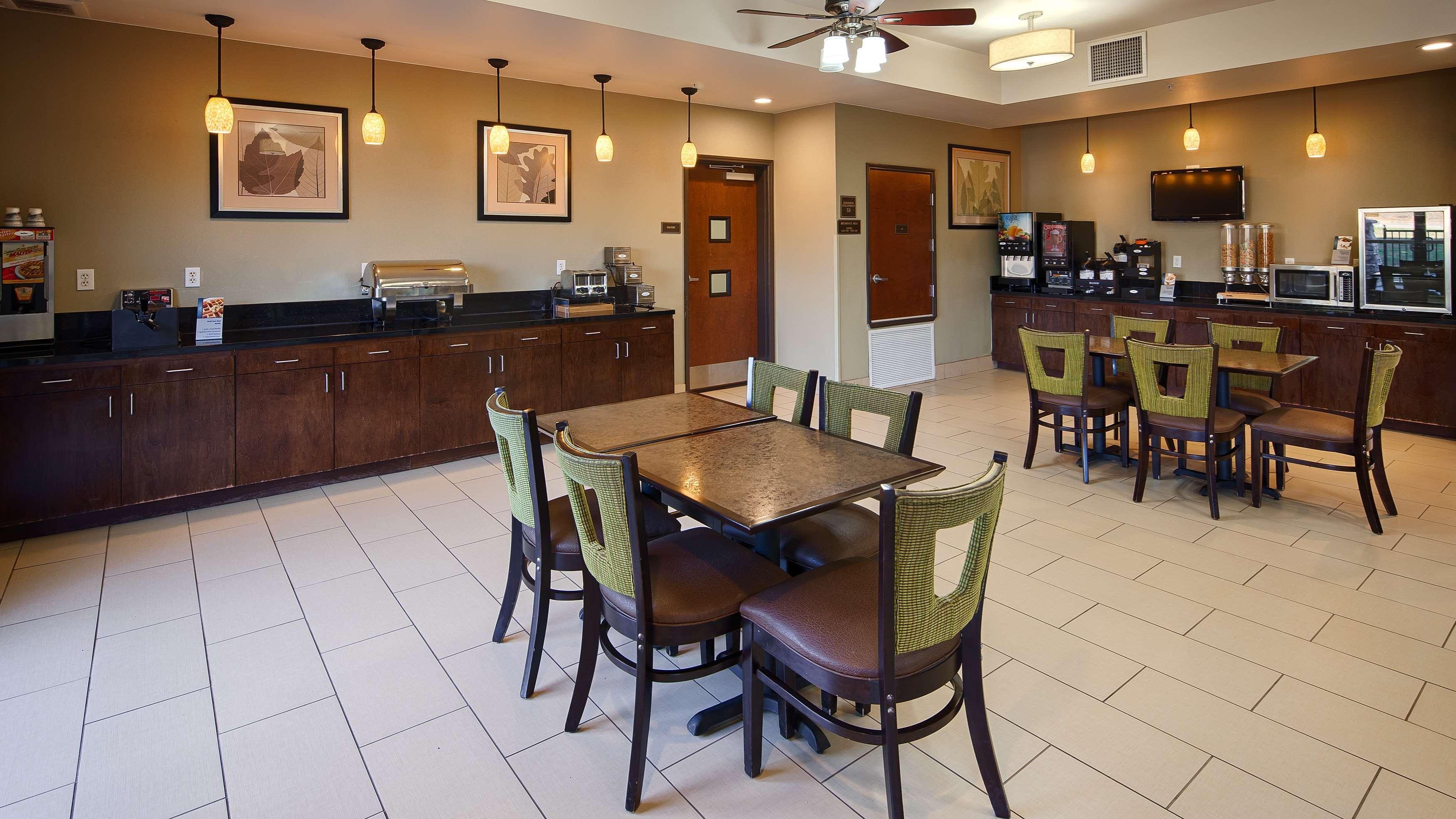 Best Western Plus Desoto Inn & Suites Mansfield Luaran gambar