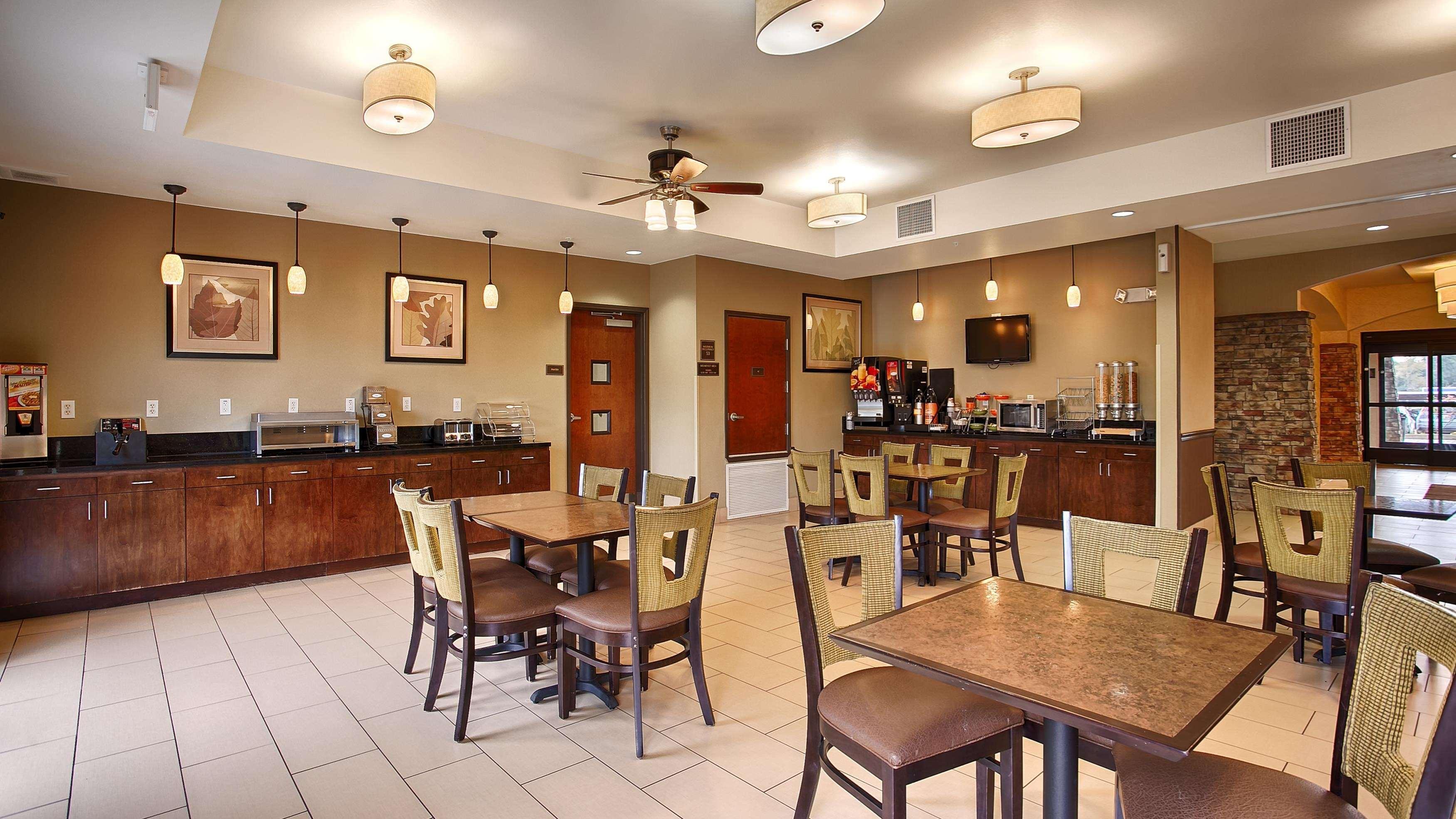 Best Western Plus Desoto Inn & Suites Mansfield Luaran gambar