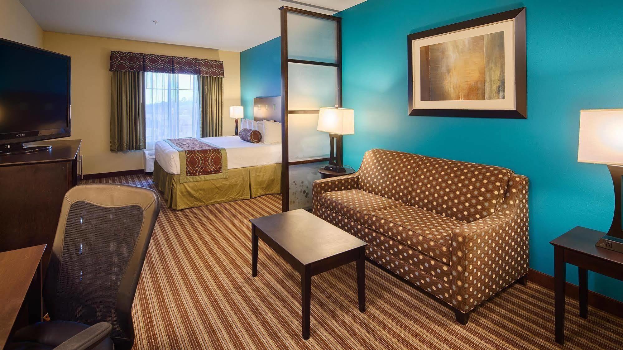 Best Western Plus Desoto Inn & Suites Mansfield Luaran gambar